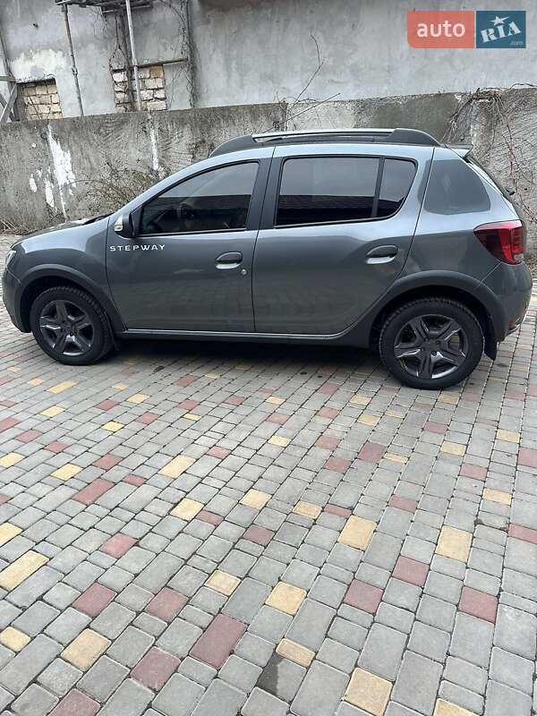 Хетчбек Renault Sandero 2017 в Подільську