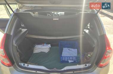 Хетчбек Renault Sandero 2012 в Вараші