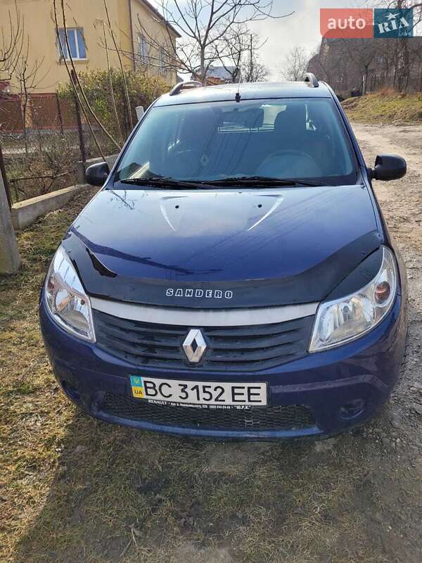 Хэтчбек Renault Sandero 2011 в Львове