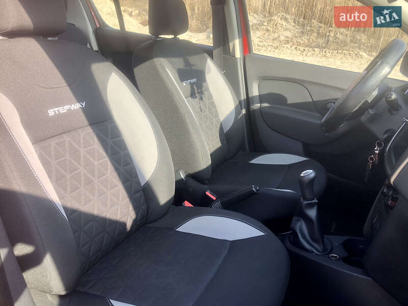 Хетчбек Renault Sandero 2013 в Білій Церкві