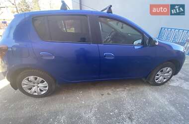 Хэтчбек Renault Sandero 2020 в 