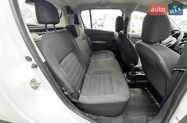 Хетчбек Renault Sandero 2021 в 