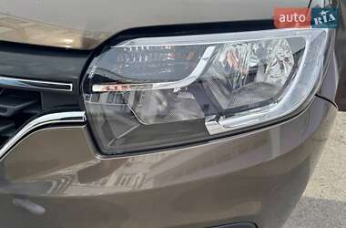 Хетчбек Renault Sandero 2021 в 