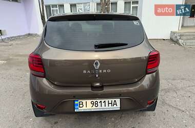 Хетчбек Renault Sandero 2021 в 