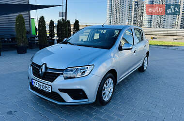 Хетчбек Renault Sandero 2020 в 