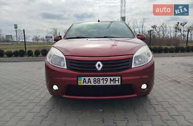 Хэтчбек Renault Sandero 2012 в Киеве