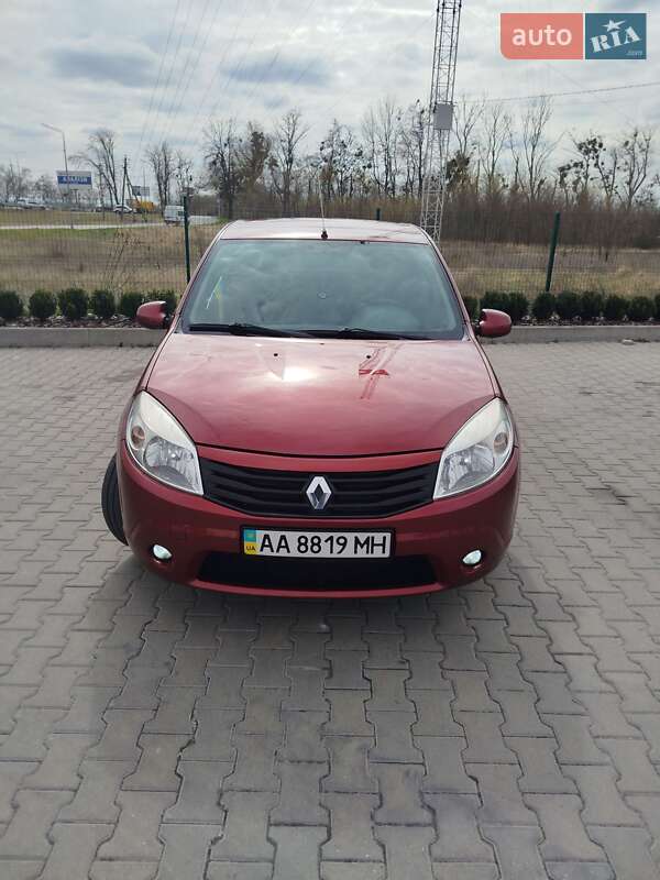 Хетчбек Renault Sandero 2012 в Києві