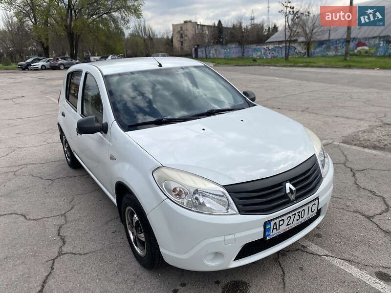 Хэтчбек Renault Sandero 2012 в Запорожье