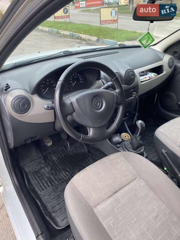 Хэтчбек Renault Sandero 2012 в Запорожье