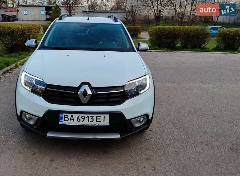 Хэтчбек Renault Sandero 2020 в 