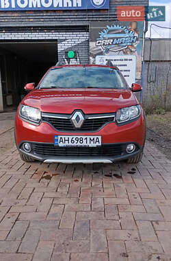 Хэтчбек Renault Sandero 2016 в 