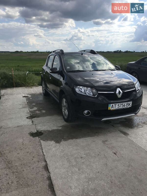 Renault Sandero 2013