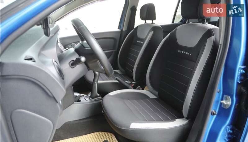 Хэтчбек Renault Sandero 2017 в Харькове