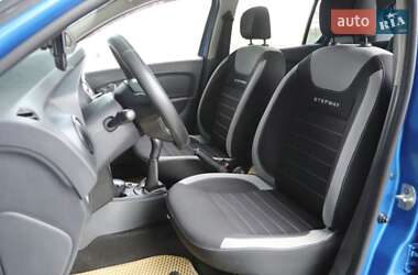 Хетчбек Renault Sandero 2017 в 