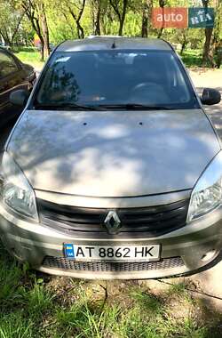 Хэтчбек Renault Sandero 2009 в 