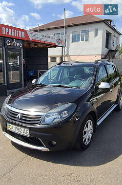 Renault Sandero 2012 Renault Sandero 2012