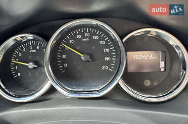 Хэтчбек Renault Sandero 2013 в 