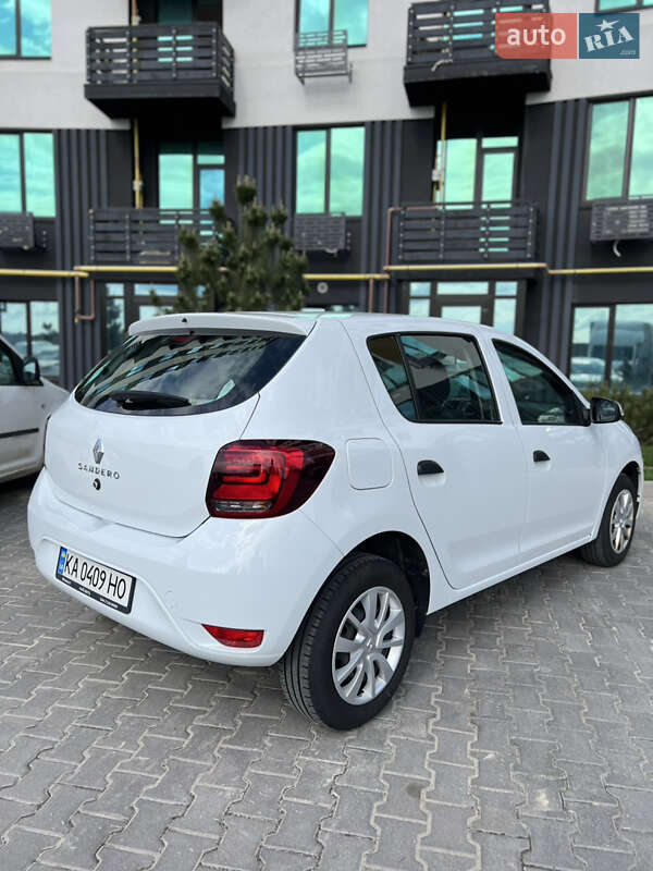 Хэтчбек Renault Sandero 2022 в Киеве
