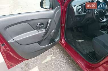 Хэтчбек Renault Sandero 2019 в 