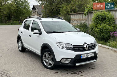 Хетчбек Renault Sandero 2018 в Старокостянтинові