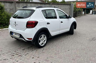 Хэтчбек Renault Sandero 2018 в 