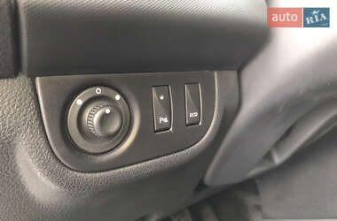 Хетчбек Renault Sandero 2019 в 