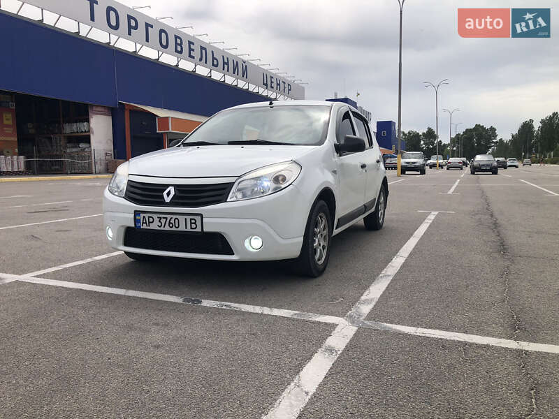 Renault Sandero 2009