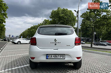 Хэтчбек Renault Sandero 2021 в 