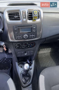 Хэтчбек Renault Sandero 2017 в 