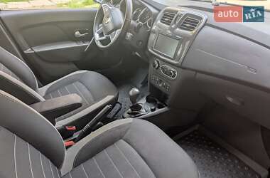 Хетчбек Renault Sandero 2018 в 