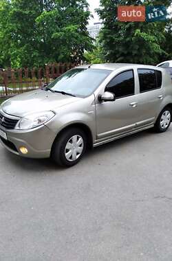 Renault Sandero 2011 Renault Sandero 2011