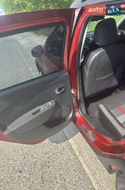 Хэтчбек Renault Sandero 2019 в 