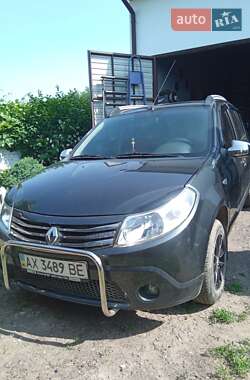 Хэтчбек Renault Sandero 2010 в Харькове