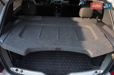 Хэтчбек Renault Sandero 2012 в 