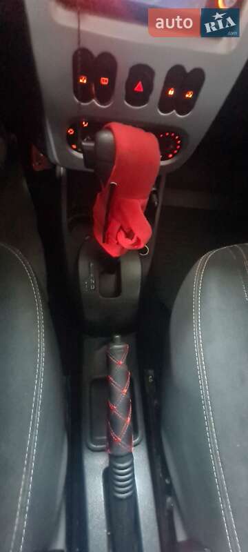 Хетчбек Renault Sandero 2011 в Одесі