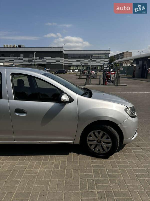 Хэтчбек Renault Sandero 2014 в Черкассах