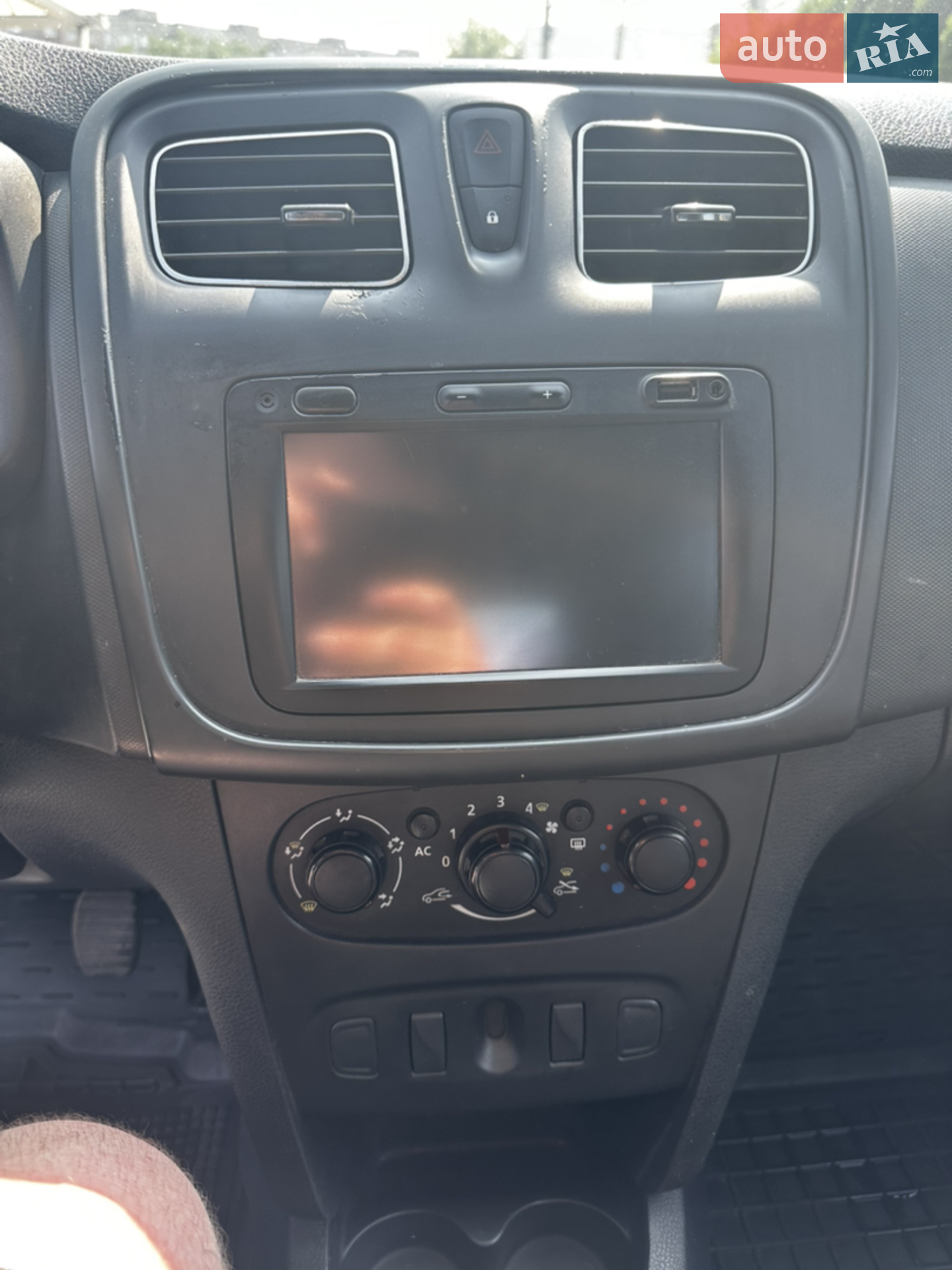 2014 Renault Sandero - мініатюра 23