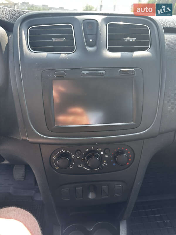 Хэтчбек Renault Sandero 2014 в Черкассах