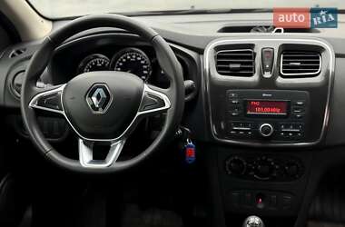 Хэтчбек Renault Sandero 2020 в 
