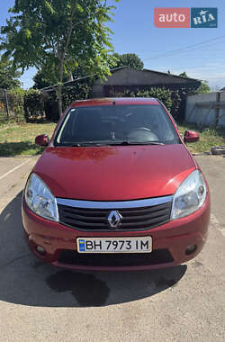 Хэтчбек Renault Sandero 2011 в Килии