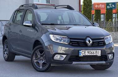 Хэтчбек Renault Sandero 2017 в Тернополе