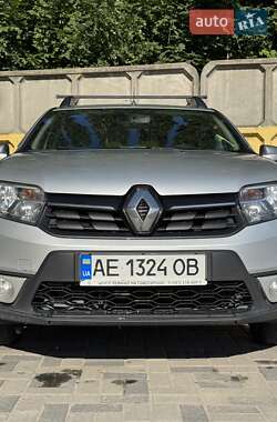 Хэтчбек Renault Sandero 2017 в Днепре