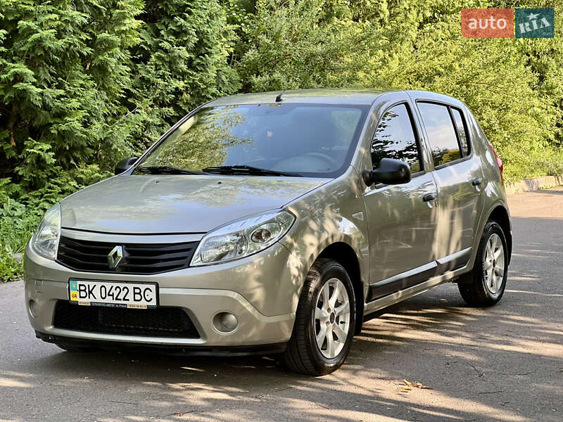 Renault Sandero 2012