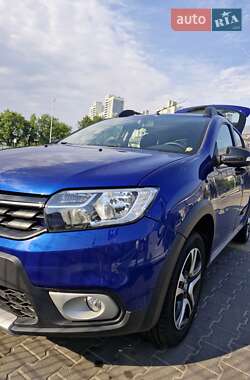 Хэтчбек Renault Sandero 2020 в 