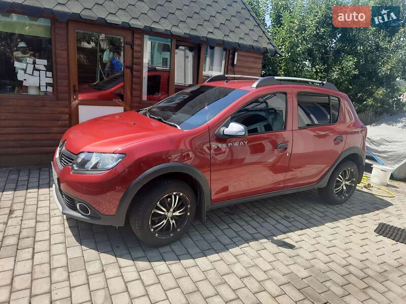 Хэтчбек Renault Sandero 2016 в Житомире