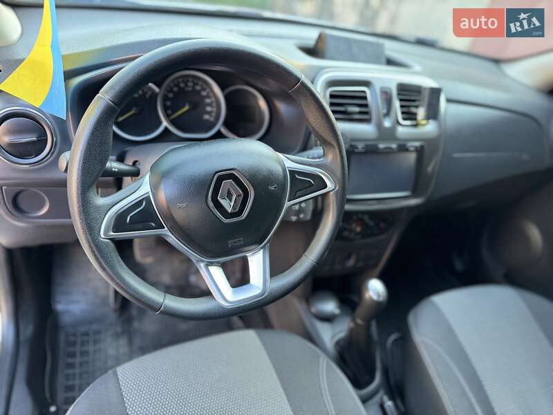 Хэтчбек Renault Sandero 2017 в Днепре