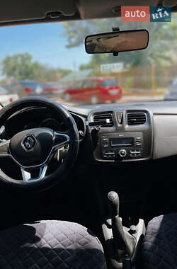 Хэтчбек Renault Sandero 2021 в 