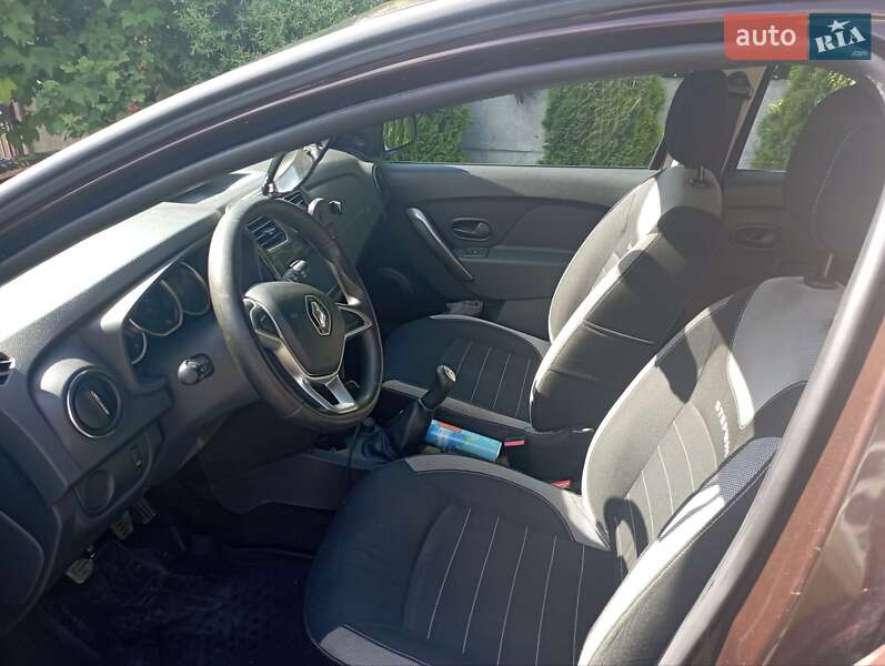 Хэтчбек Renault Sandero 2017 в Ровно