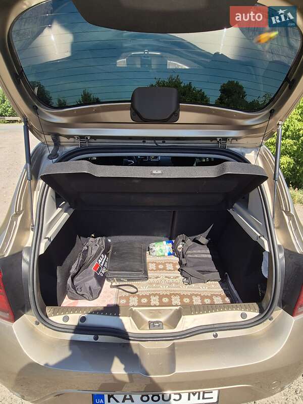 Хетчбек Renault Sandero 2020 в Яготині