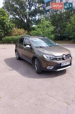Хэтчбек Renault Sandero 2021 в 